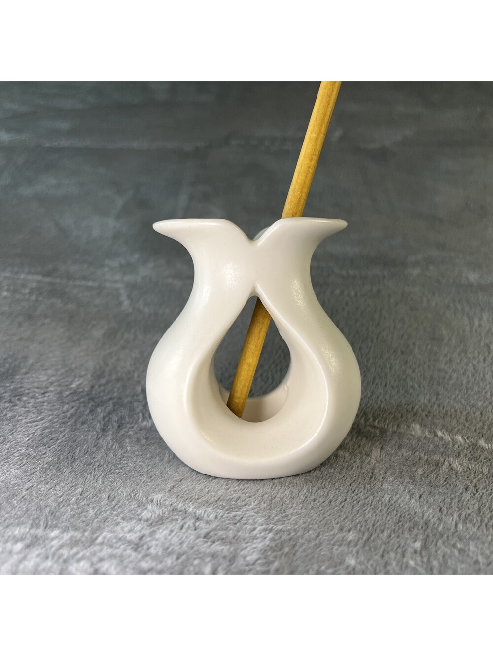 PartyLite SmartScents P91523 Teardrop Fragrance Stick Holder – White Ceramic